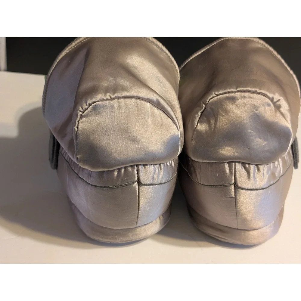 Gap Star Wars Grogu Mandalorian Hover Pram Plush Slippers Silver Kids 1/2